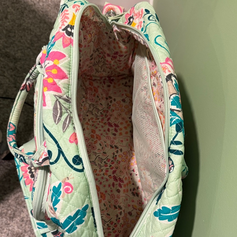 Vera Bradley Quilted Bag - Mint Green and Pink Floral FAST SHIP - Picture 3 of 4